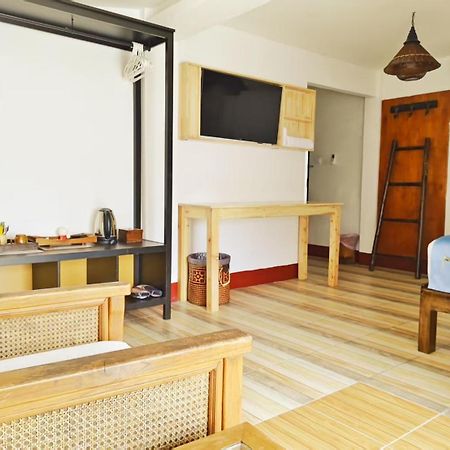Hetai Boutique House Hotel Чиангмай Екстериор снимка