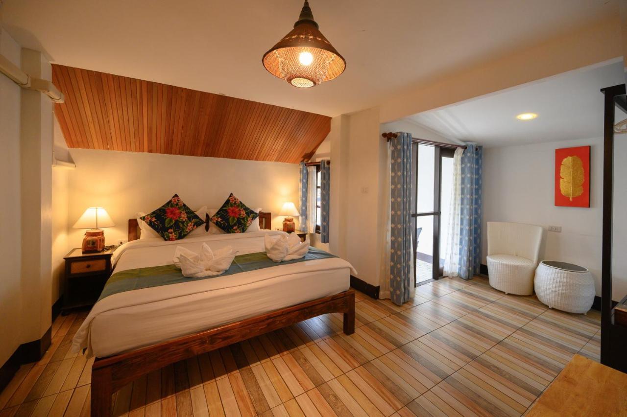 Hetai Boutique House Hotel Чиангмай Екстериор снимка