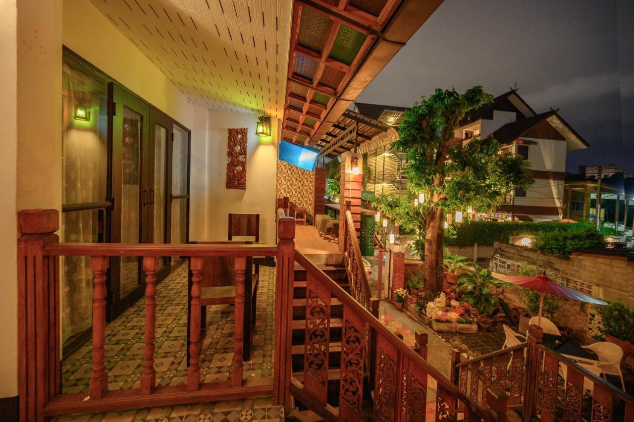 Hetai Boutique House Hotel Чиангмай Екстериор снимка