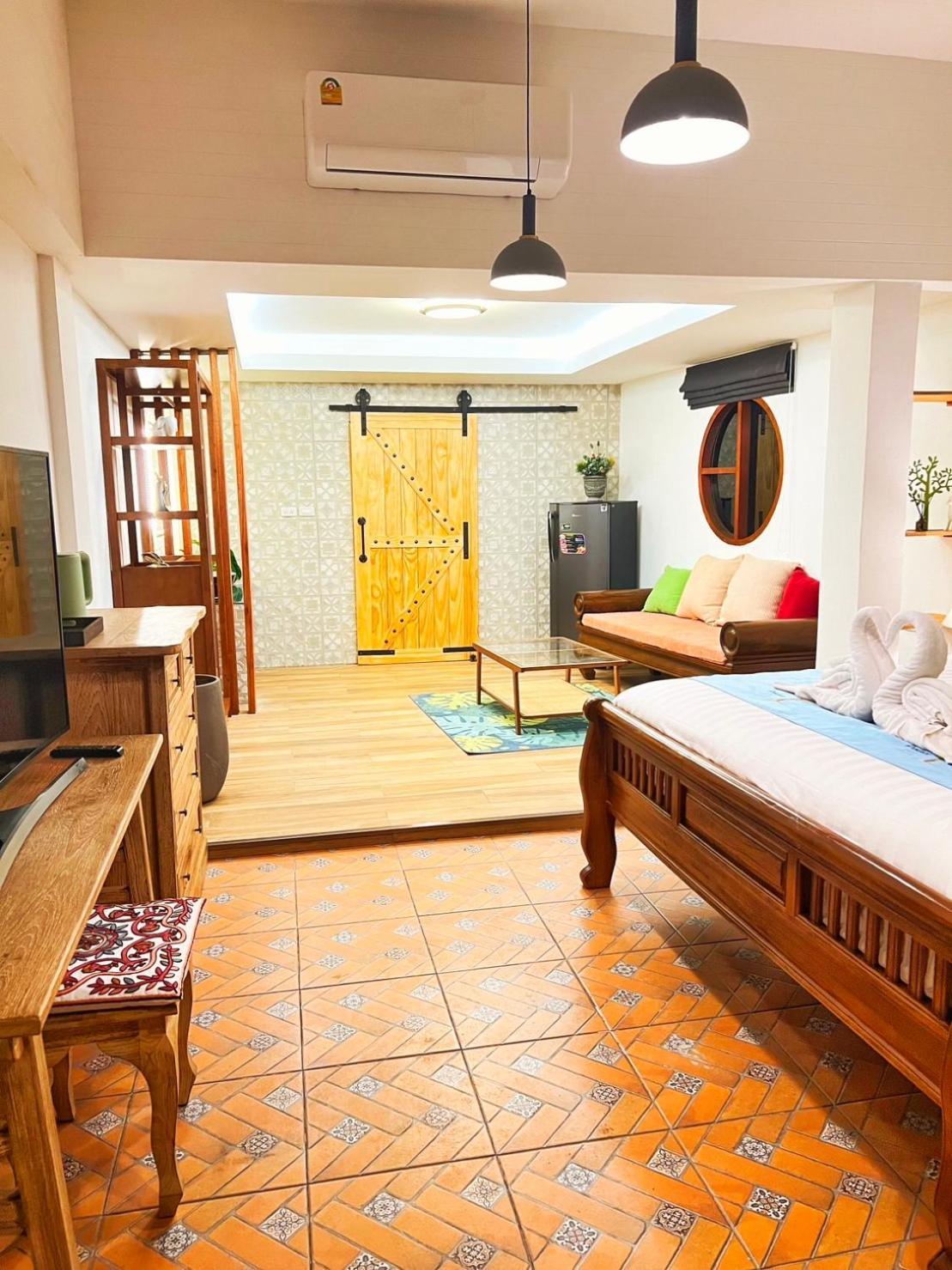Hetai Boutique House Hotel Чиангмай Екстериор снимка