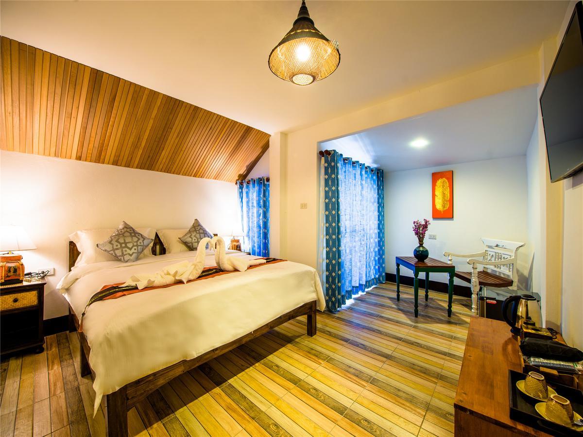 Hetai Boutique House Hotel Чиангмай Екстериор снимка