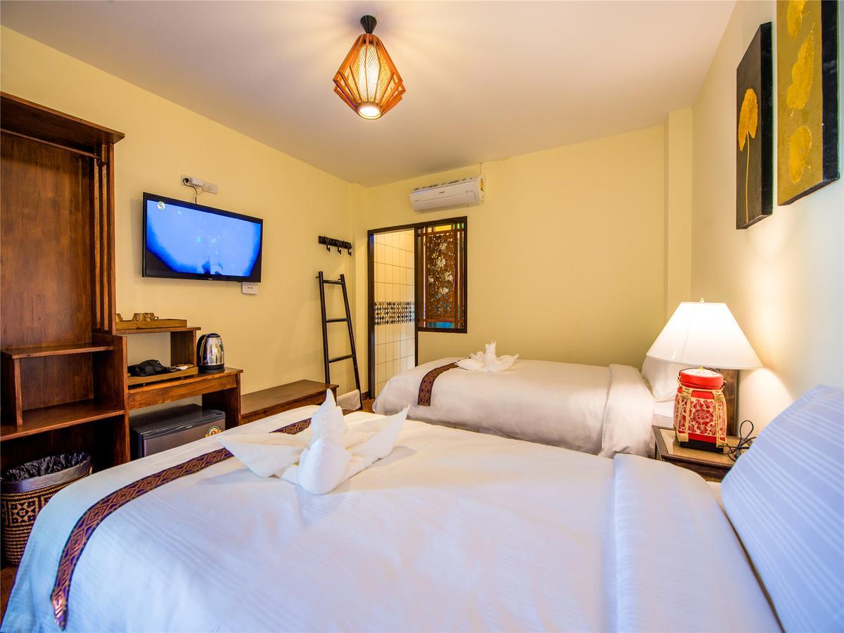 Hetai Boutique House Hotel Чиангмай Екстериор снимка